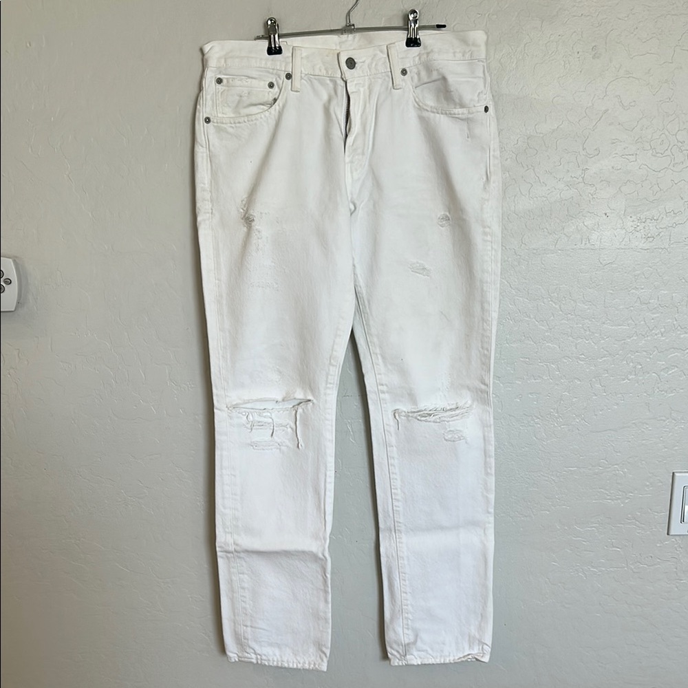 Men's Levi’s White Distressed Jeans Size 33 x 32